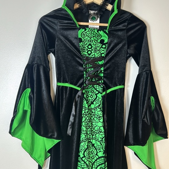 Spirit Black and Green Witch Costume for Kids - Picture 3 of 9